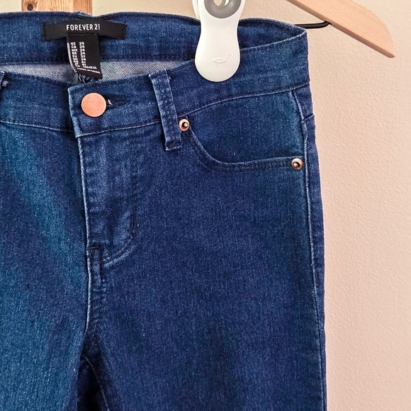 Forever 21 Dark Wash Super Skinny Jeans – Size 24 - Picture 2 of 6